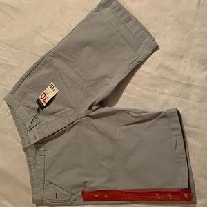 Men’s shorts. NWT 3/4 length.